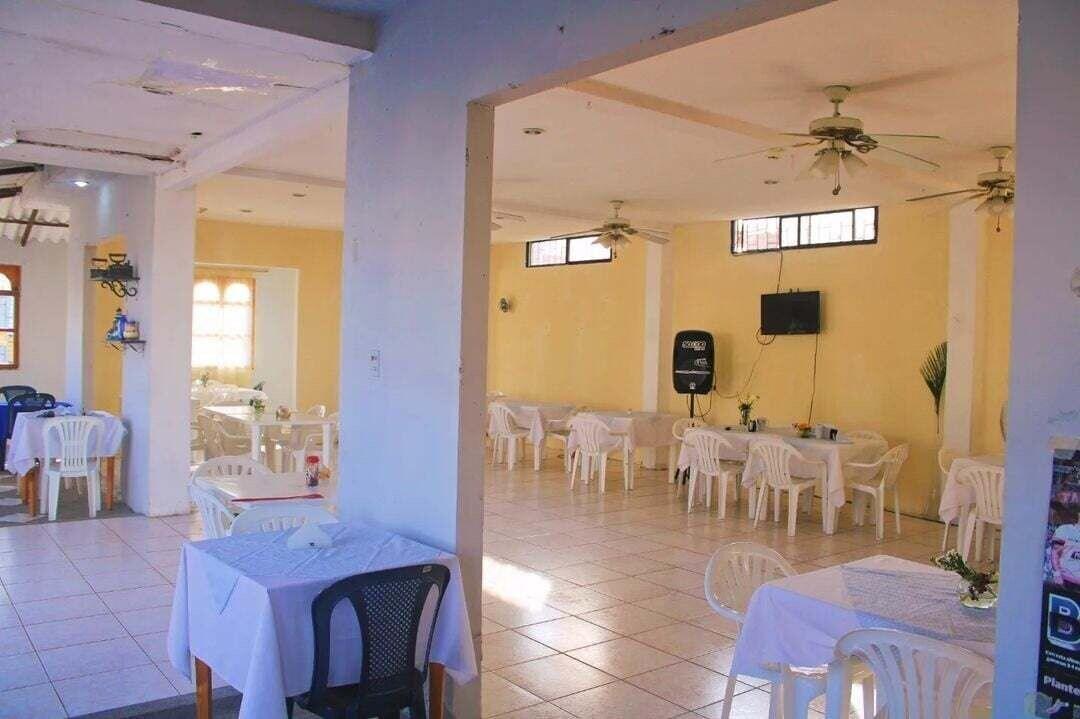 Restaurant Hotel Manhattan Salinas Ecuador