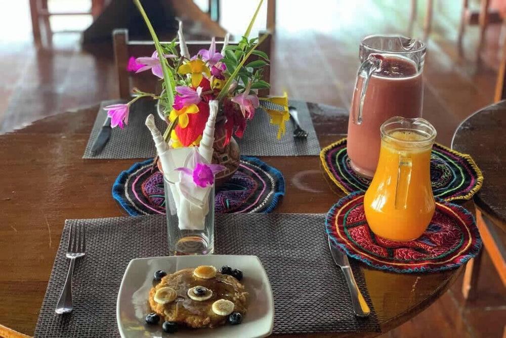 Restaurant Flower of Life ayahuasca Healing Center