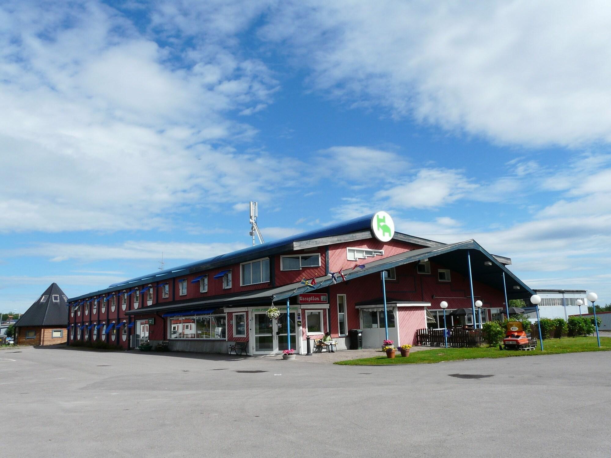 Vista Exterior Hotell E-10