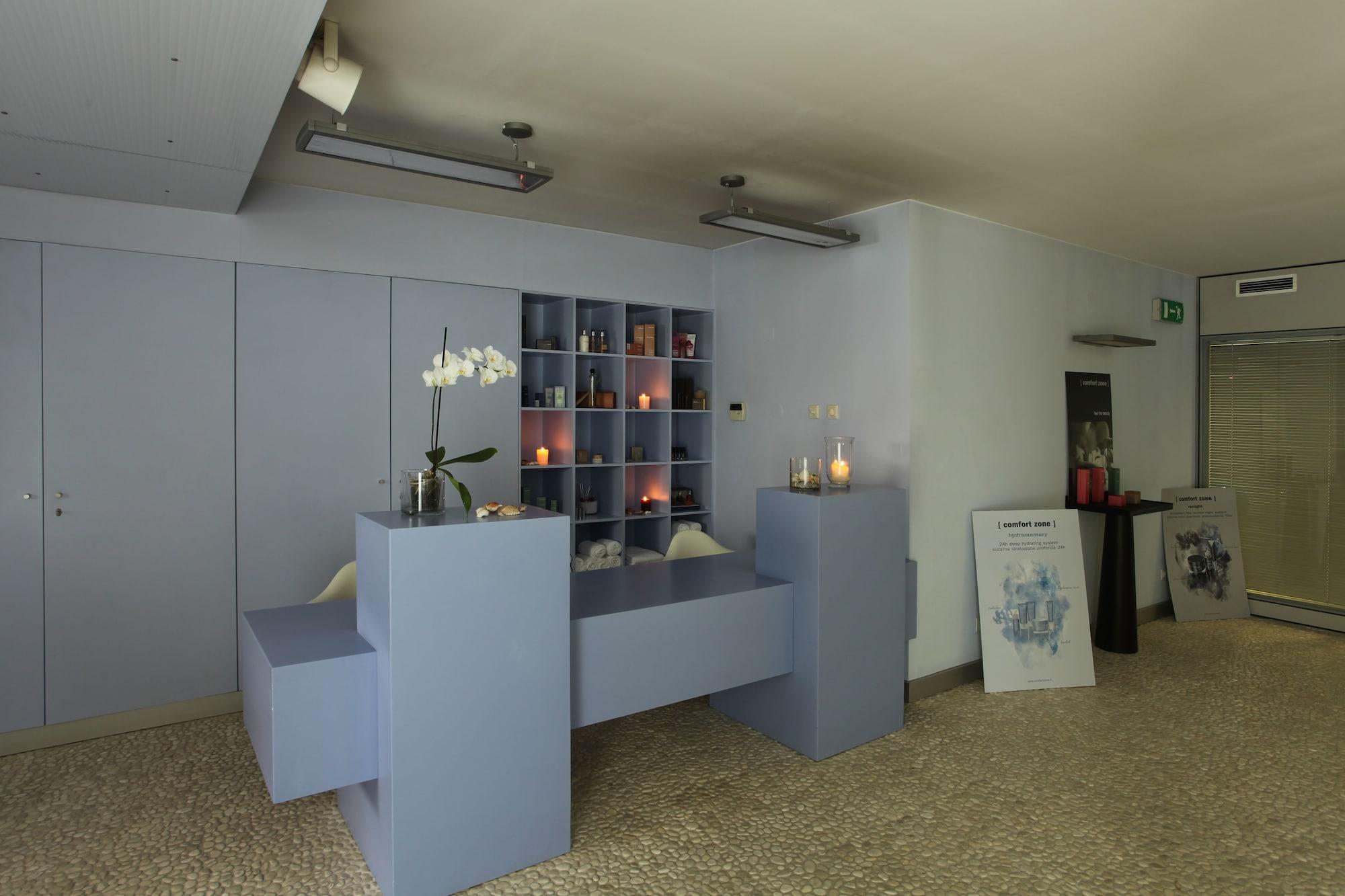 Spa Marina Club Suite Hotel