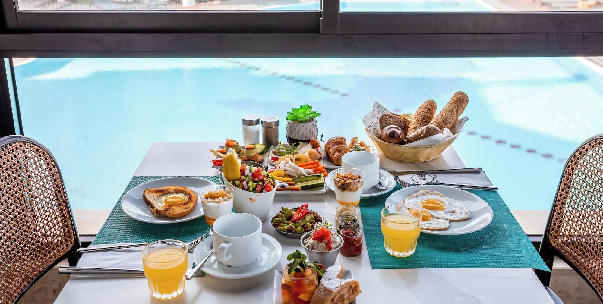 Restaurant Sea life Nahariya BY Jacob Hotels