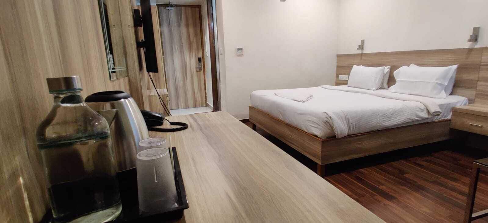 Varios HOTEL RN GRAND