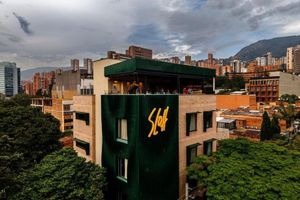Alojamiento - Sloh Hotel & Bar Manila Medellin