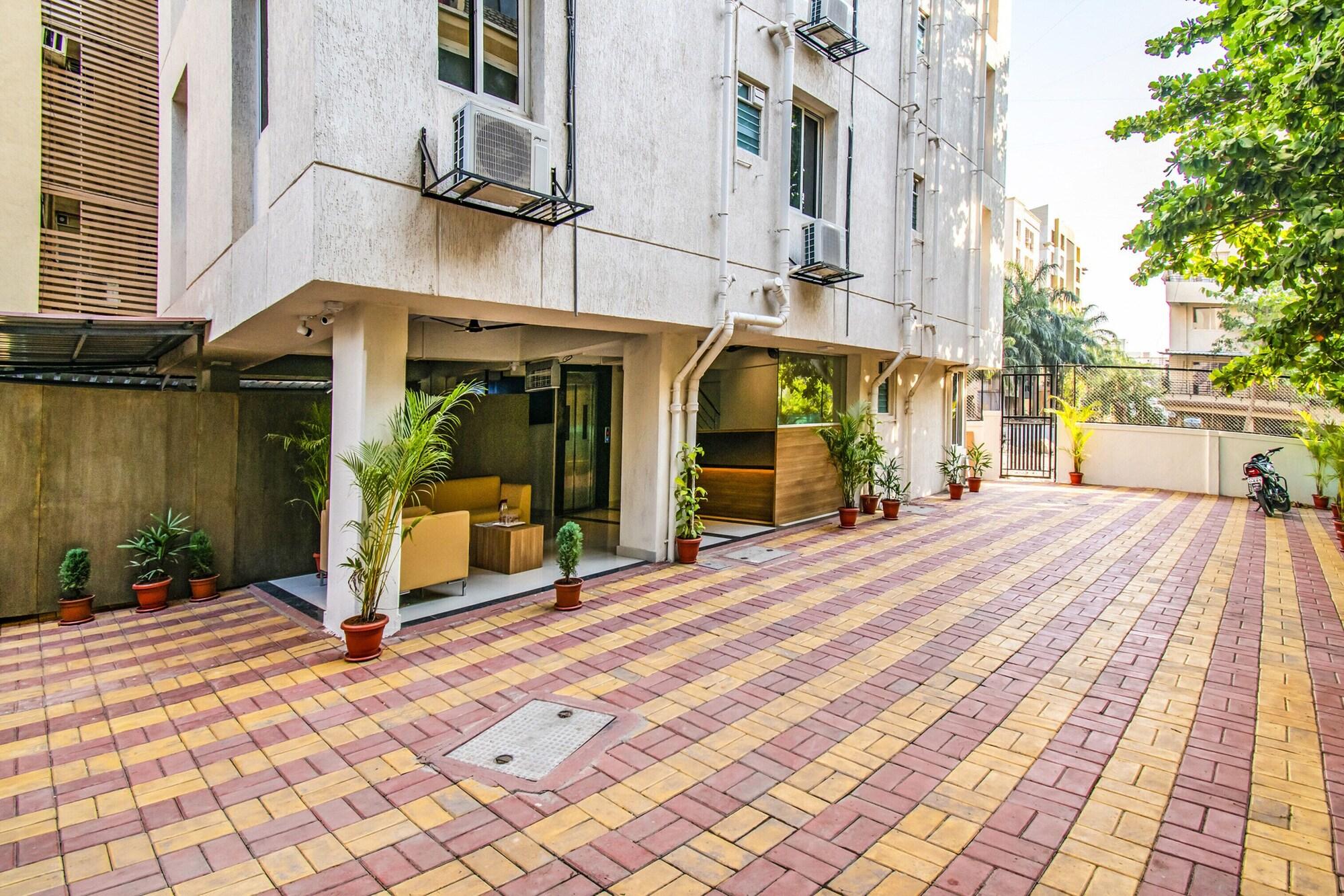 Vista Lobby FabHotel Marvel Bliss