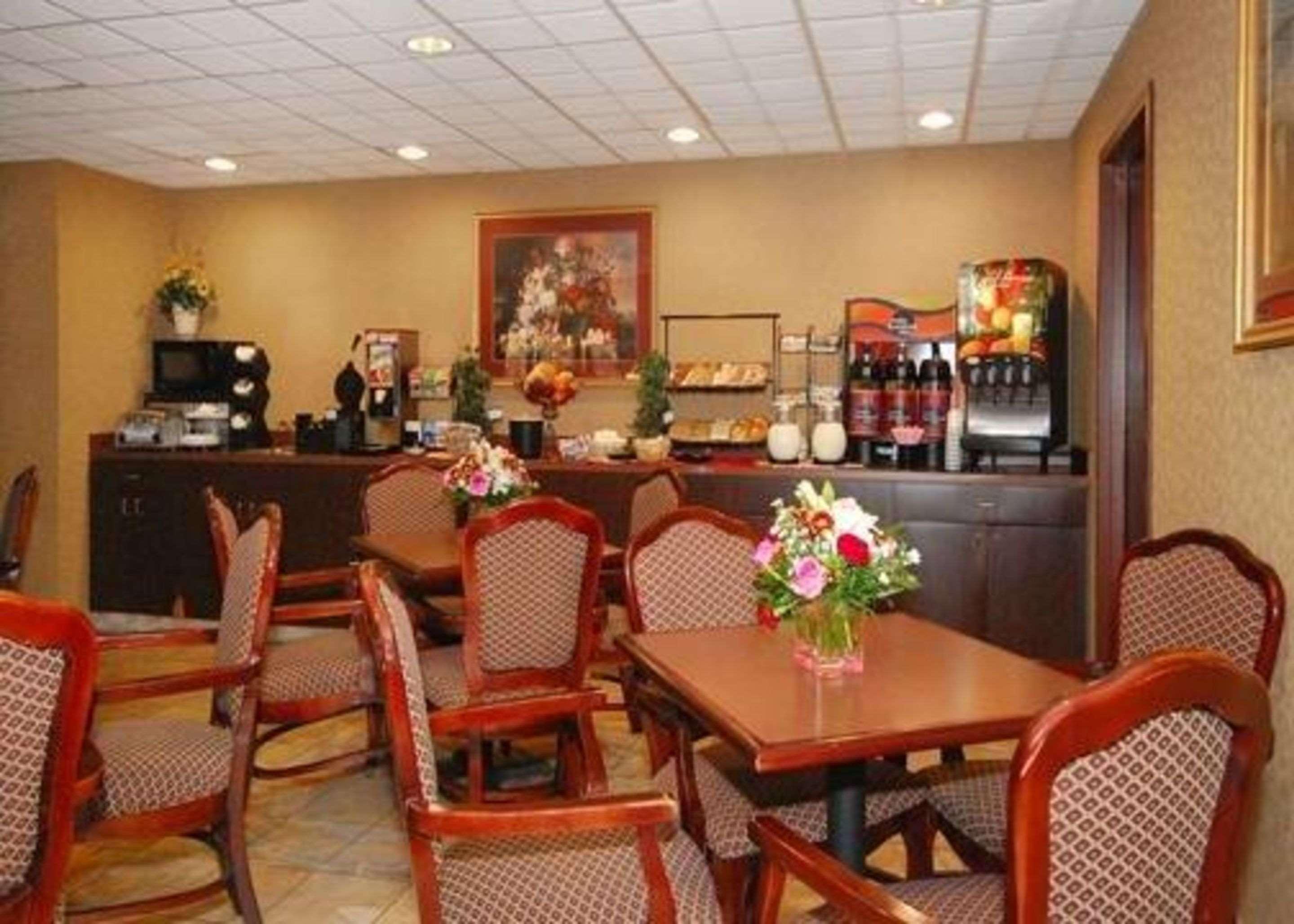 Restaurant Quality Inn & Suites Tarboro - Kingsboro