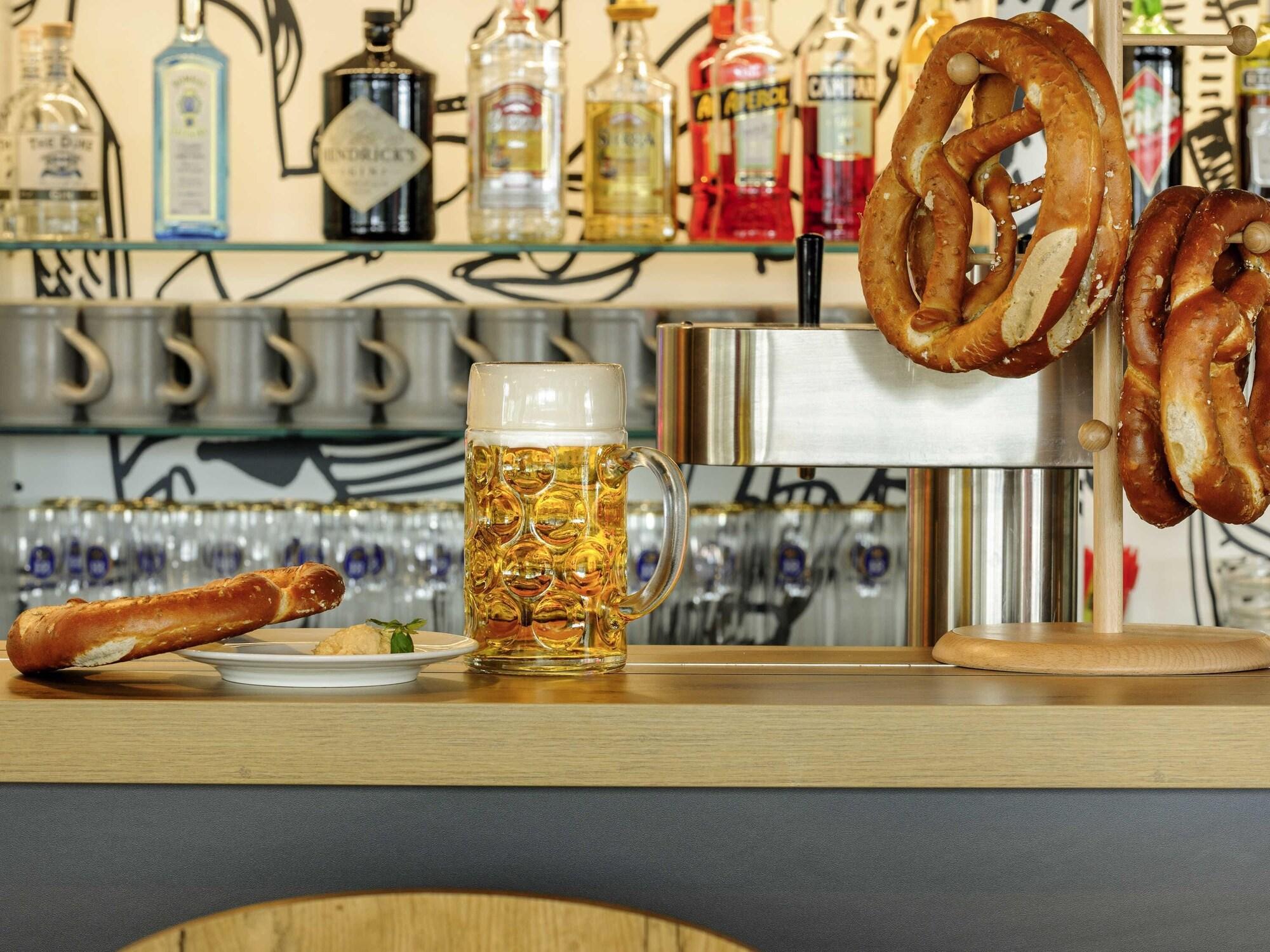 Bar/Salón ibis München Messe