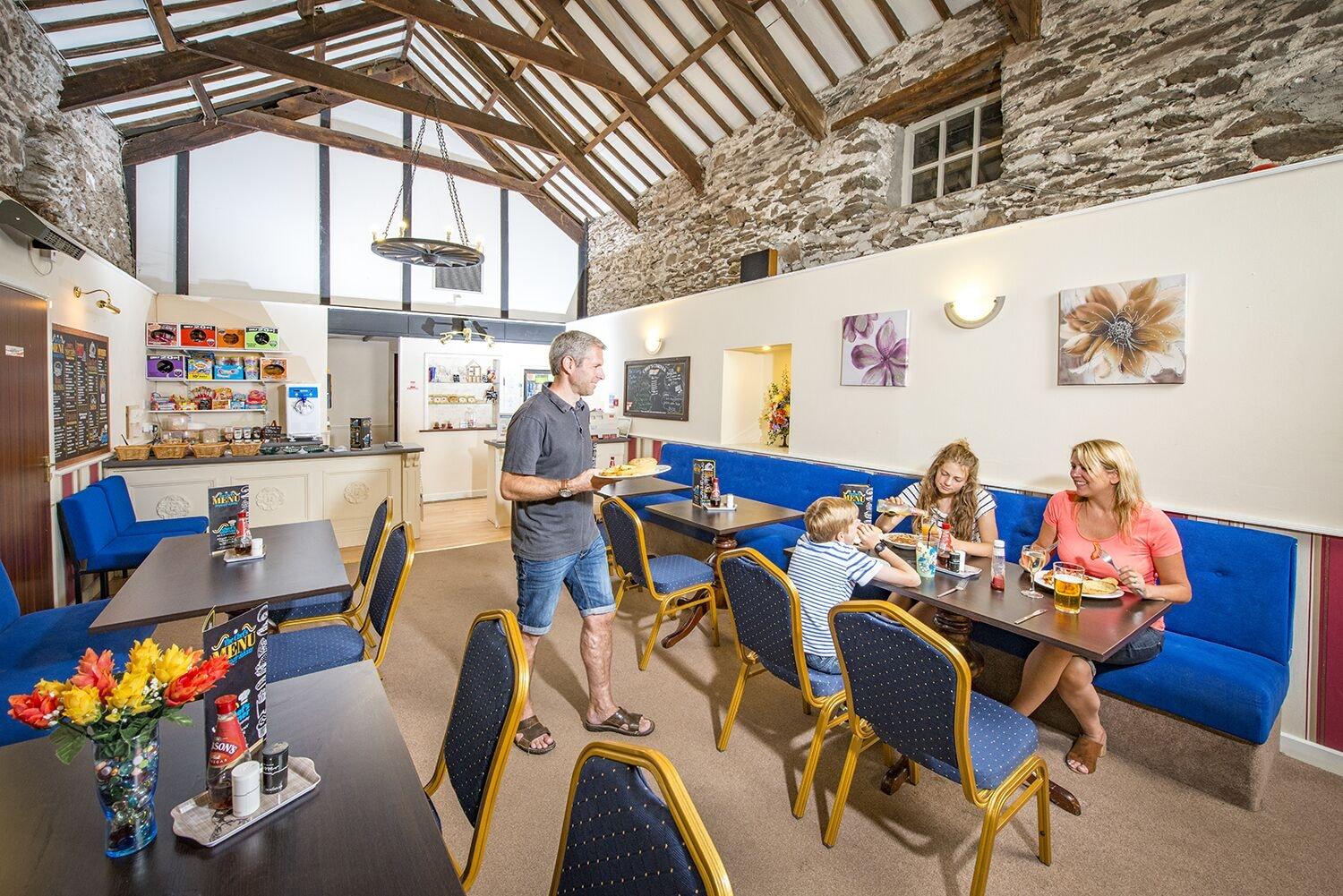 Restaurant Killigarth Manor Holiday Park
