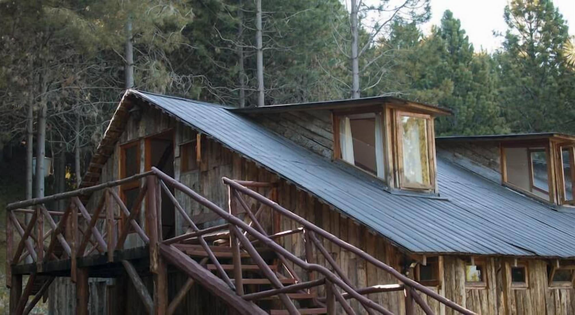 Vista Exterior Cabaña y Hostal Salamandras