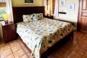 Alquiler Vacacional - A serene ocean view getaway minutes from the heart of town