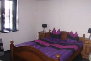 Alquiler Vacacional - Modern vacation home on private swimming and fishing pond with jacuzzi/sauna (paid)