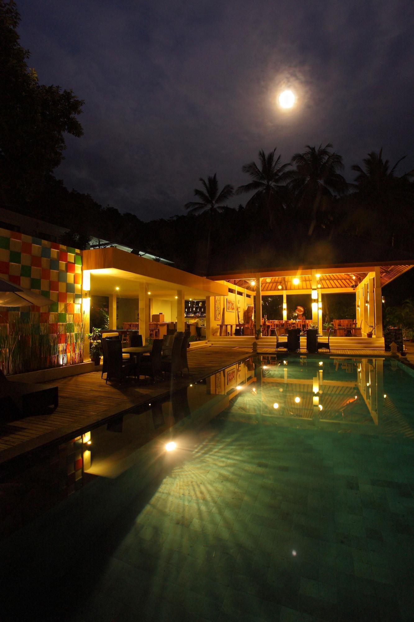 Bar/Salón Kebun Villas & Resort