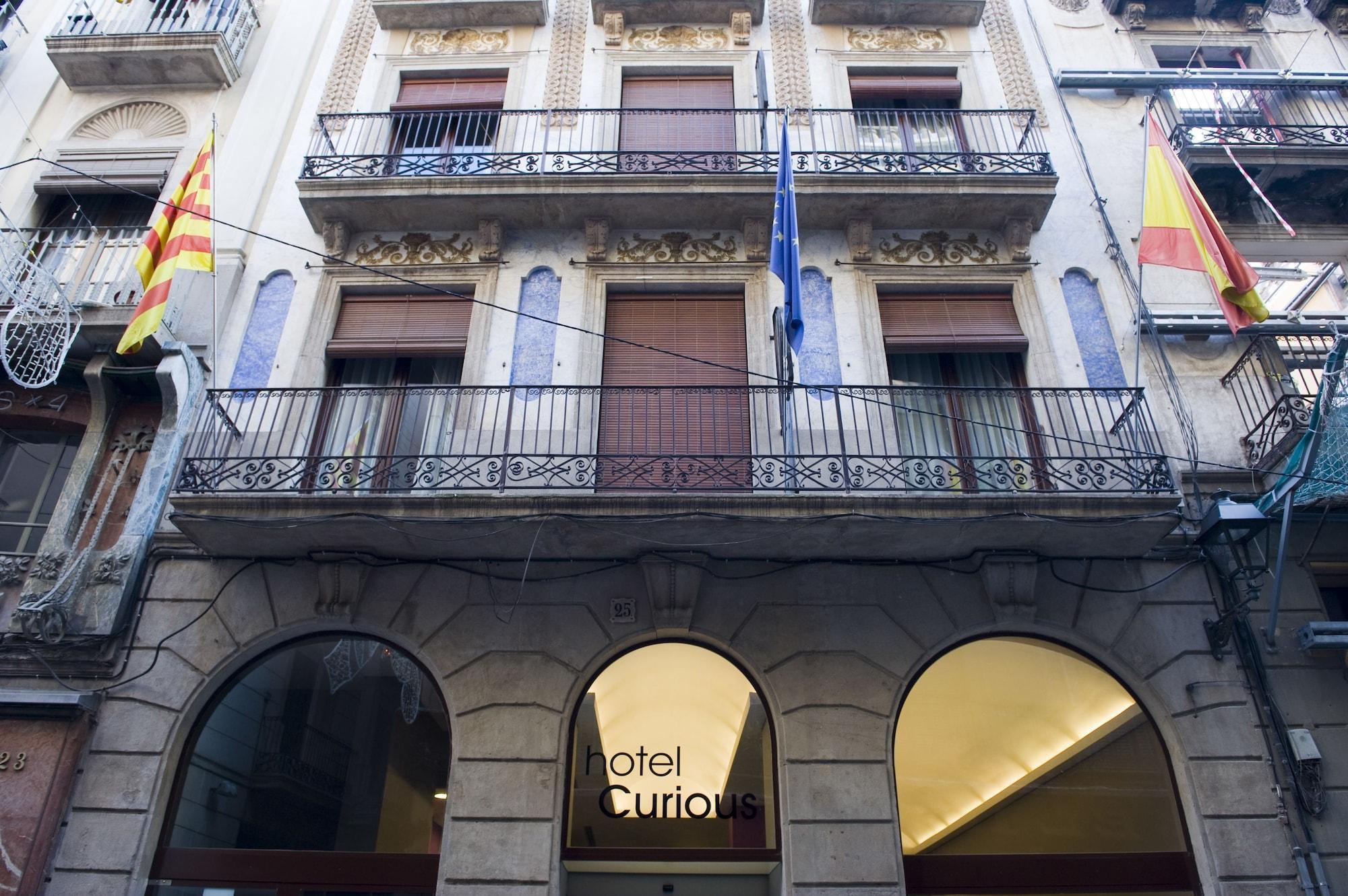 Vista Exterior Hotel Curious