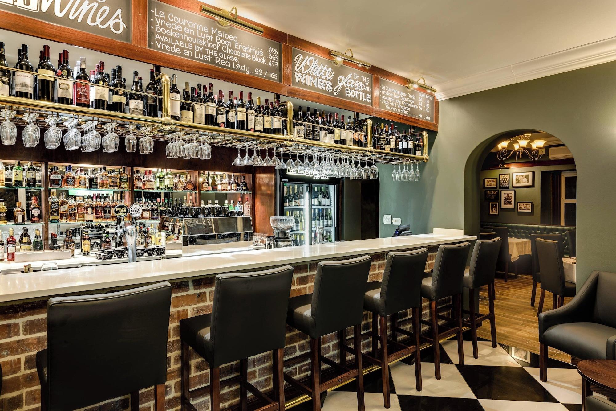 Bar/Salón Protea Hotel by Marriott Franschhoek