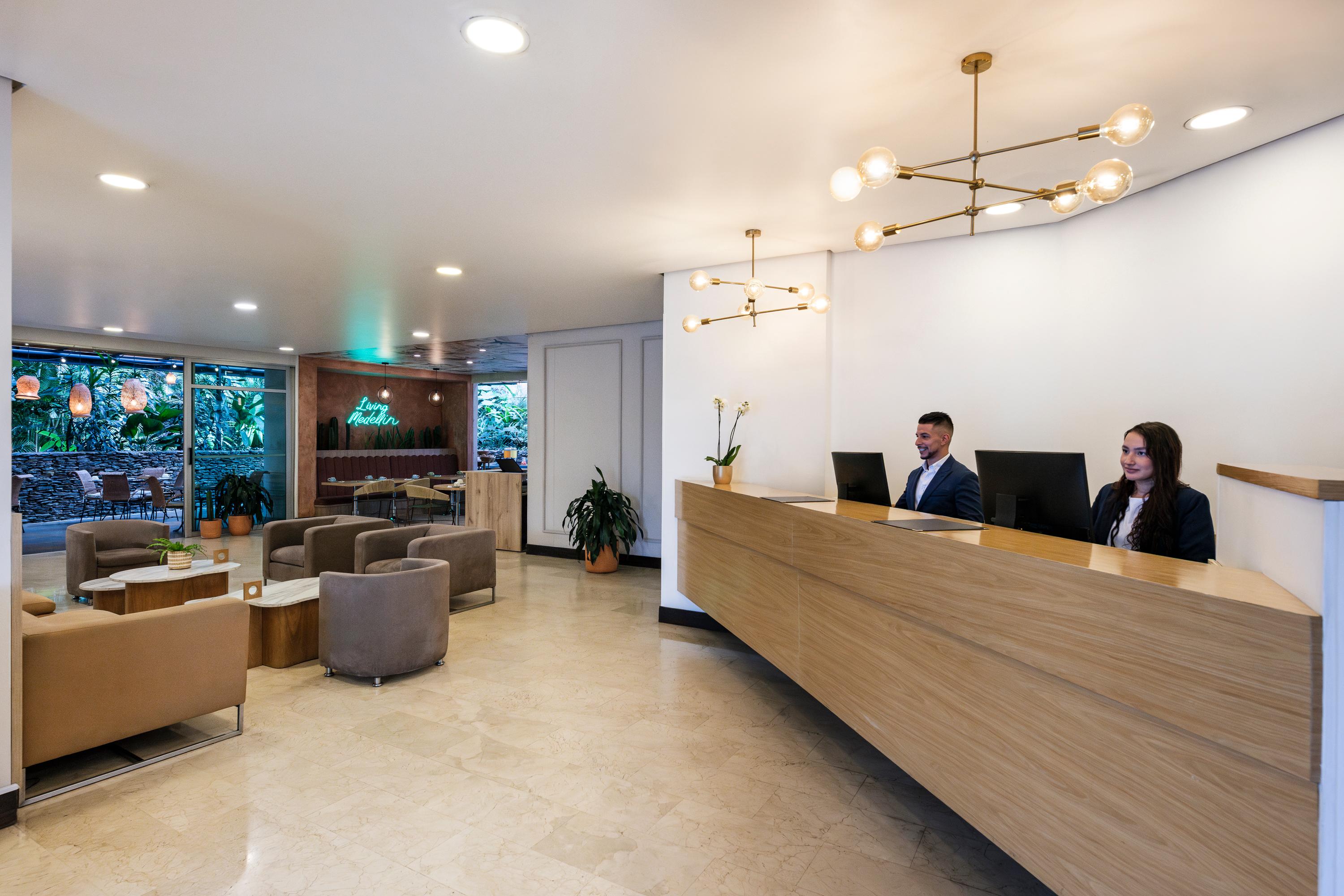 Vista Lobby Hotel Poblado Alejandría