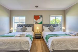 Alquiler Vacacional - StayAU Pakenham 5 BRM Oasis Pet-friendly