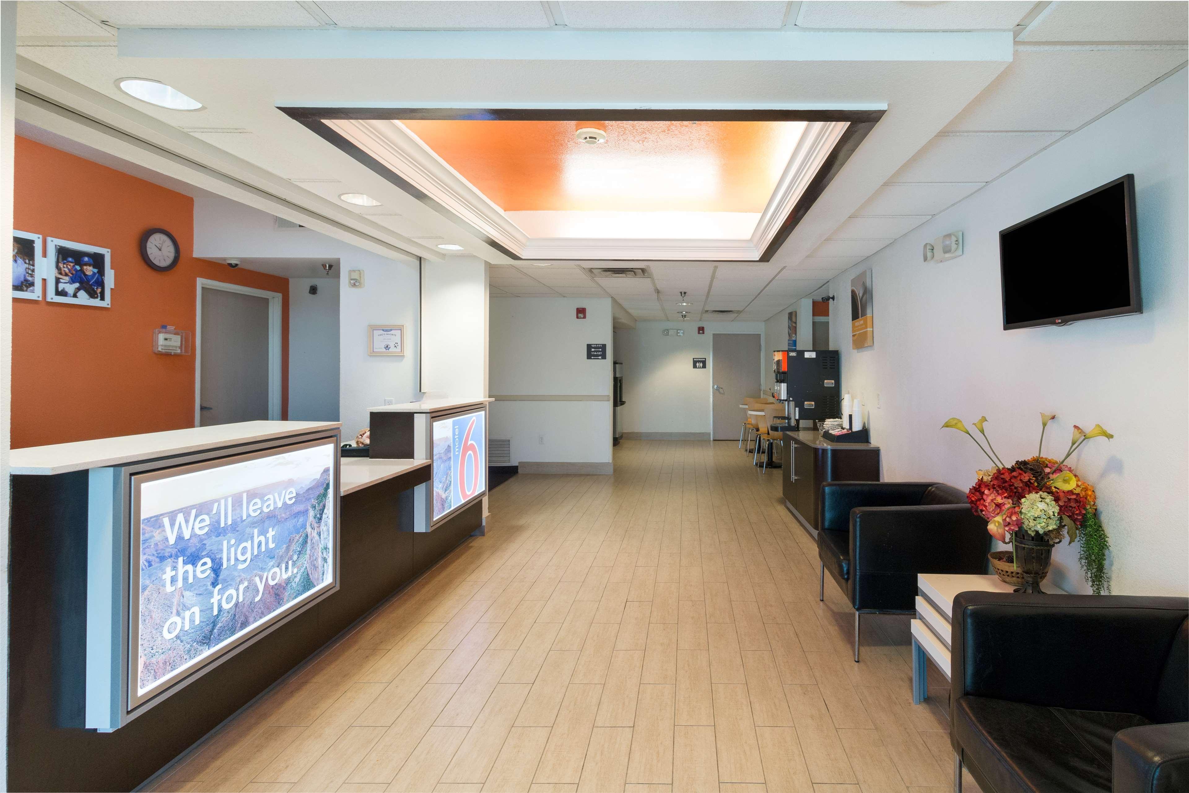 Vista Lobby Motel 6 Hillsboro, TX