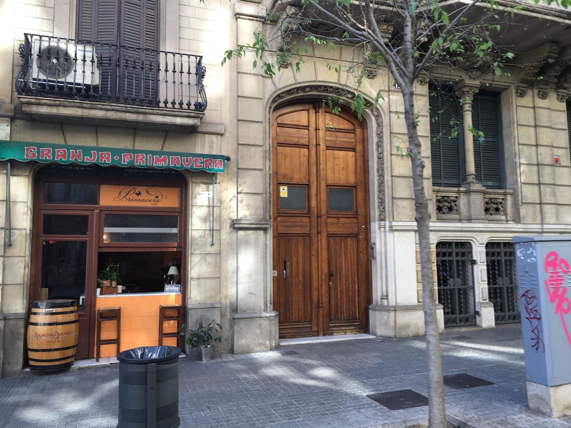 Vista Exterior CoImpact Coliving - Hostel