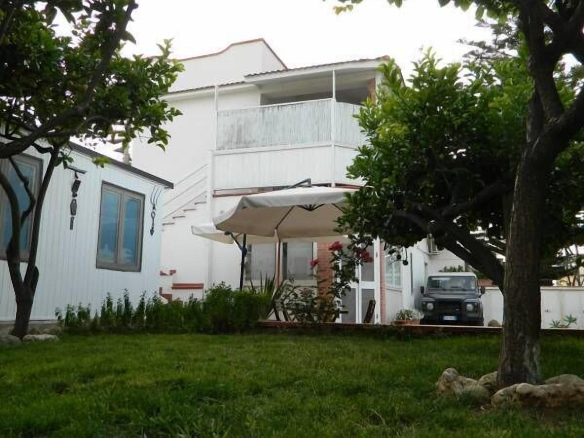 Vista Exterior B&B San Leone