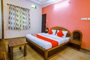 Alojamiento - OYO 13935 Hotel Shree Celebration