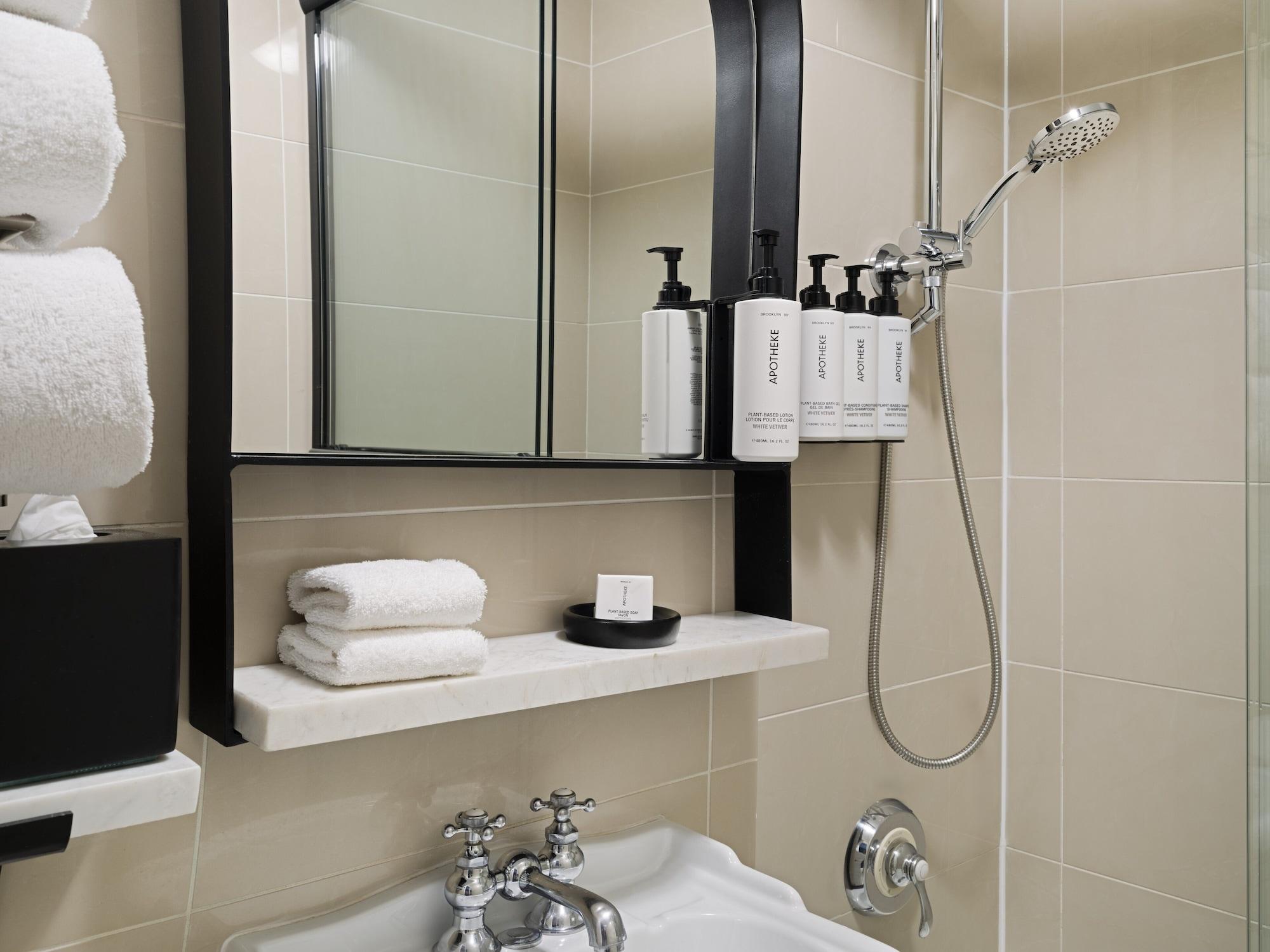 Set de Habitación voco The Franklin New York by IHG