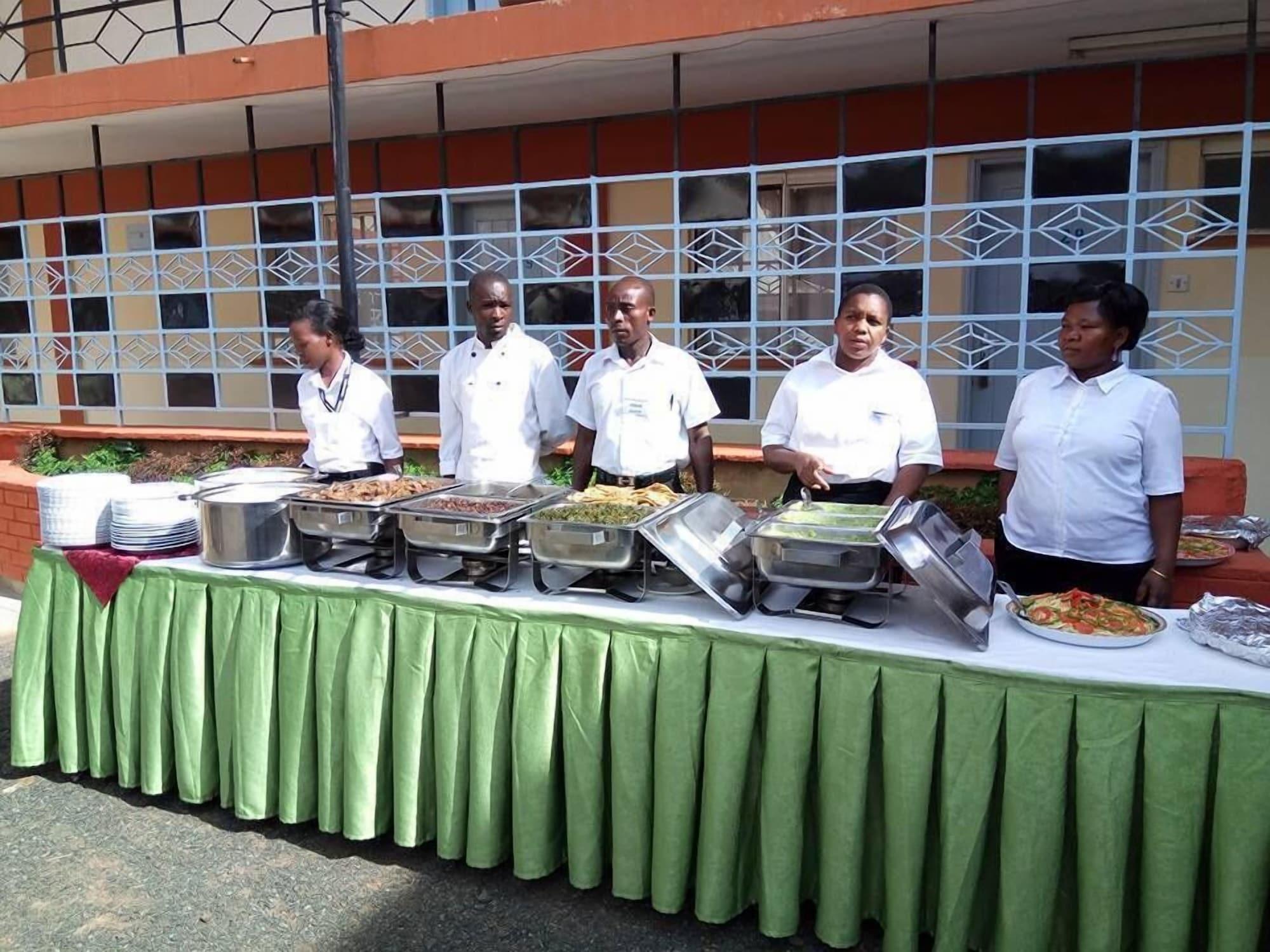 Restaurant Racecourse Inn Hotel