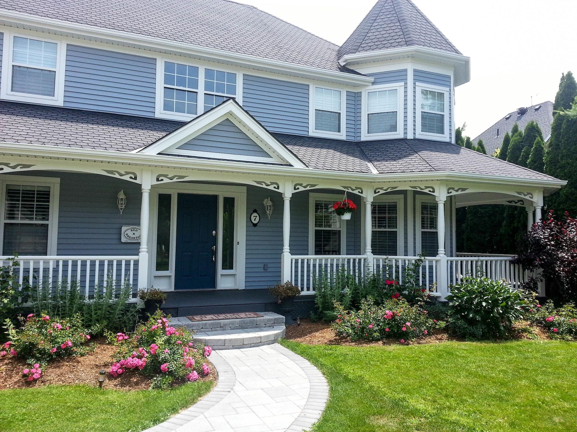 Varios Blue Skies Bed and Breakfast