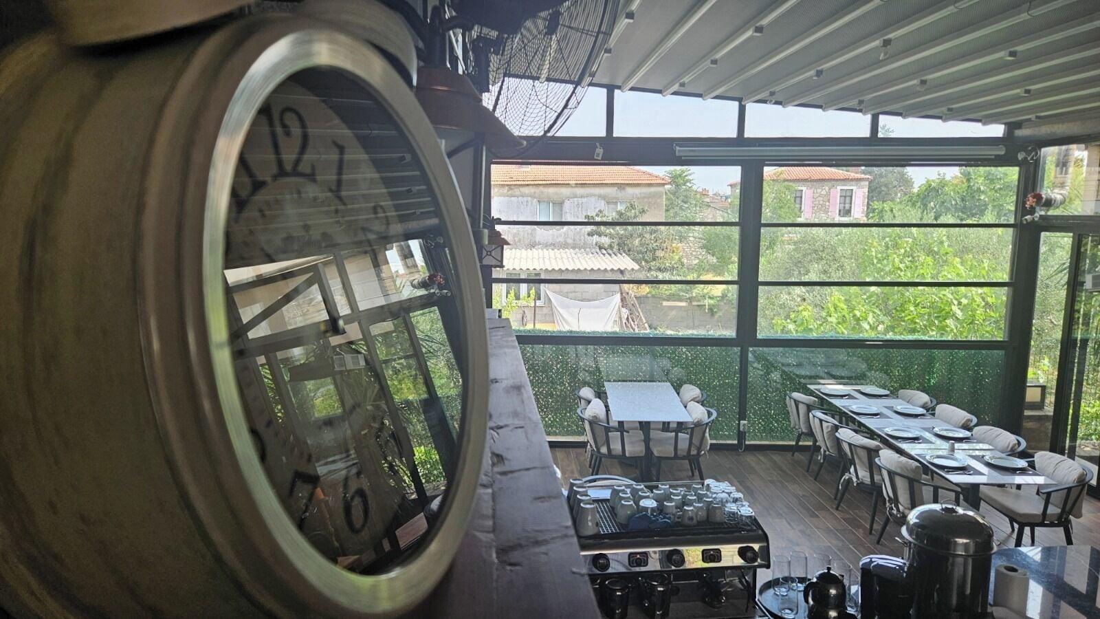 Bar/Salón Lacasita Urla