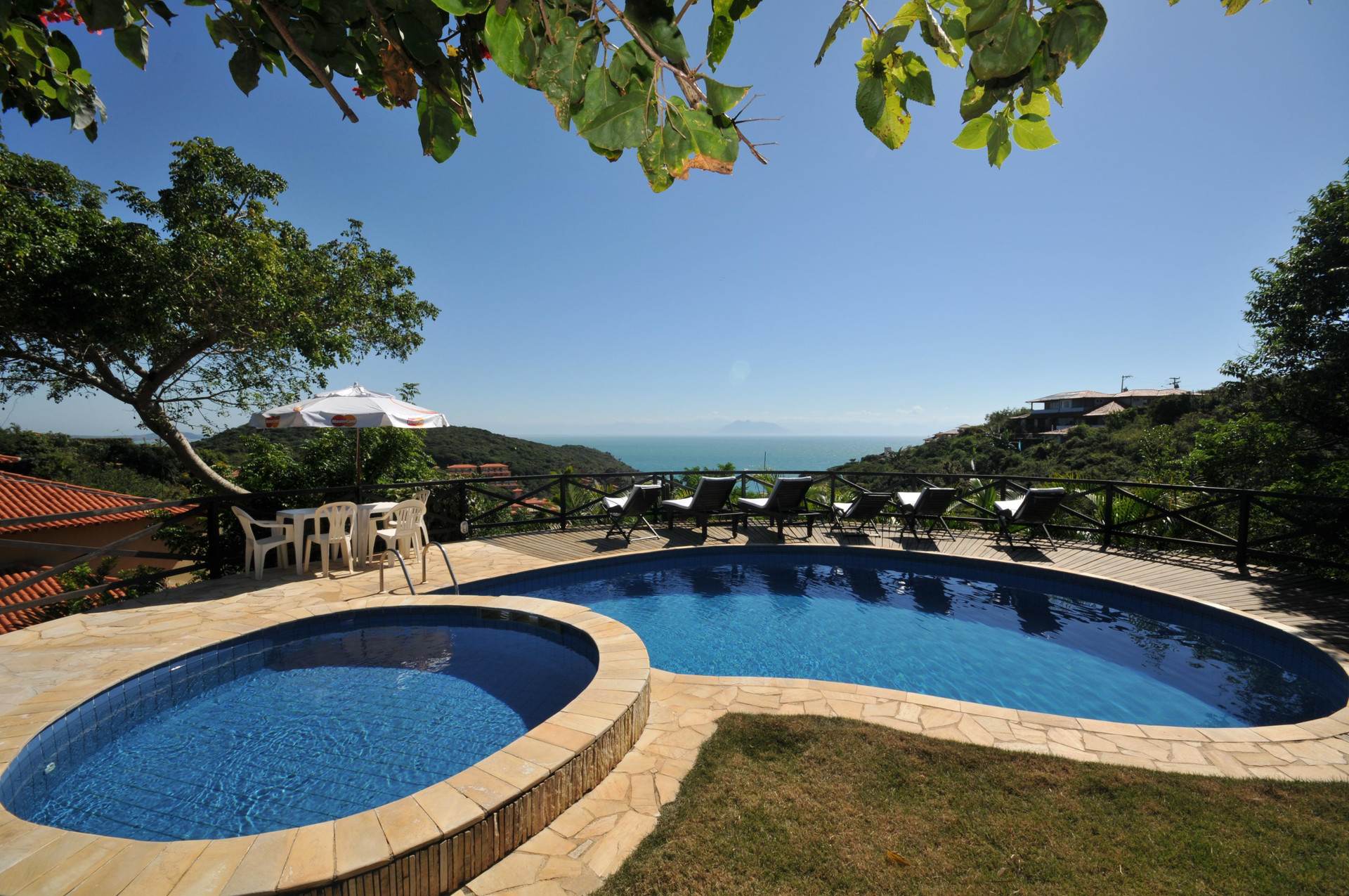 Vista Piscina Amancay Pousada