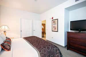 Alojamiento - Staybridge Suites Rockford by IHG