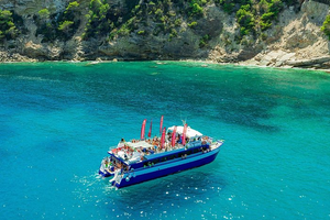 Actividad - Fiesta en barco Oceanbeat con todo incluido en Ibiza