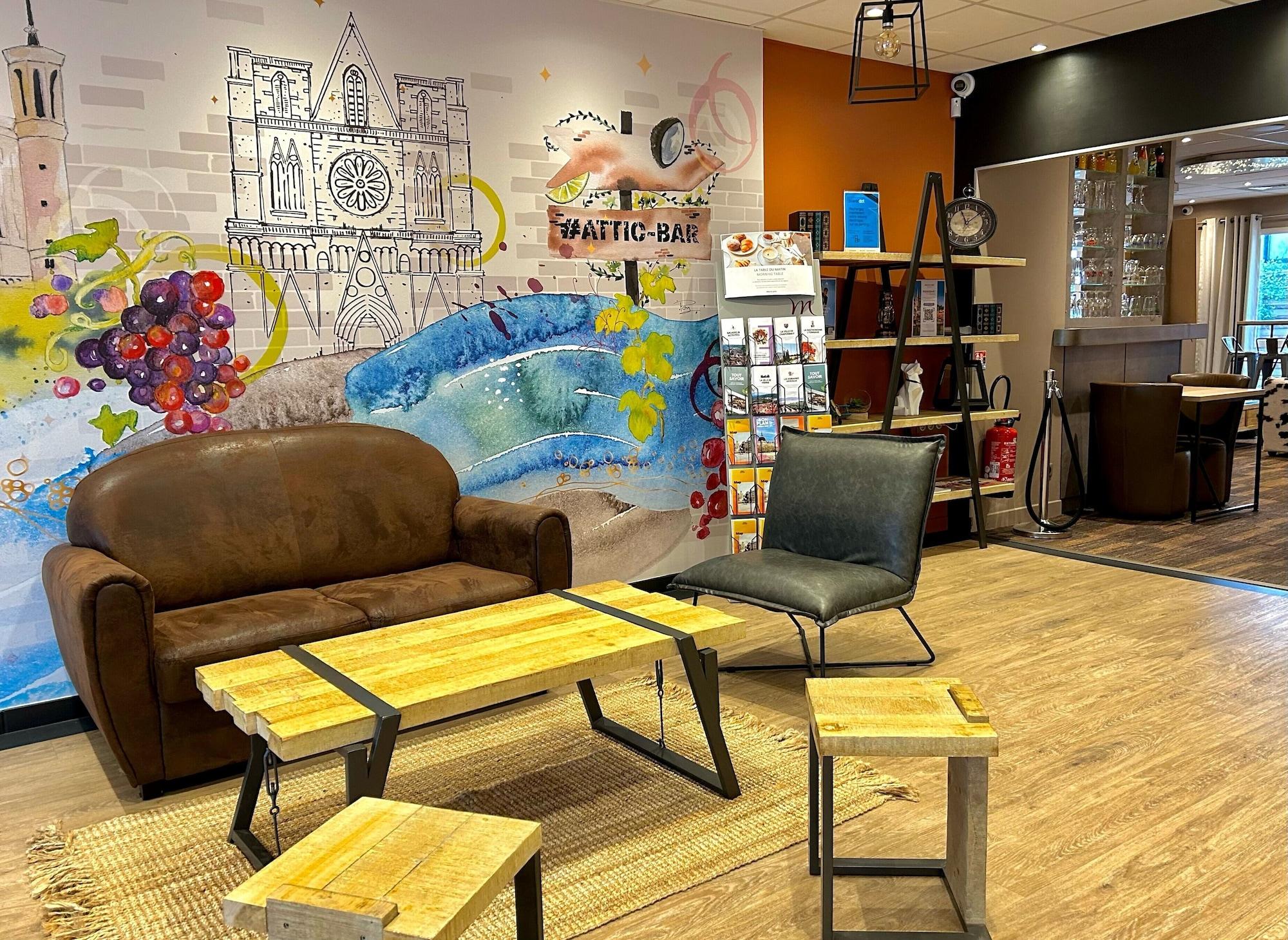 Vista Lobby Mercure Lyon Est Chaponnay