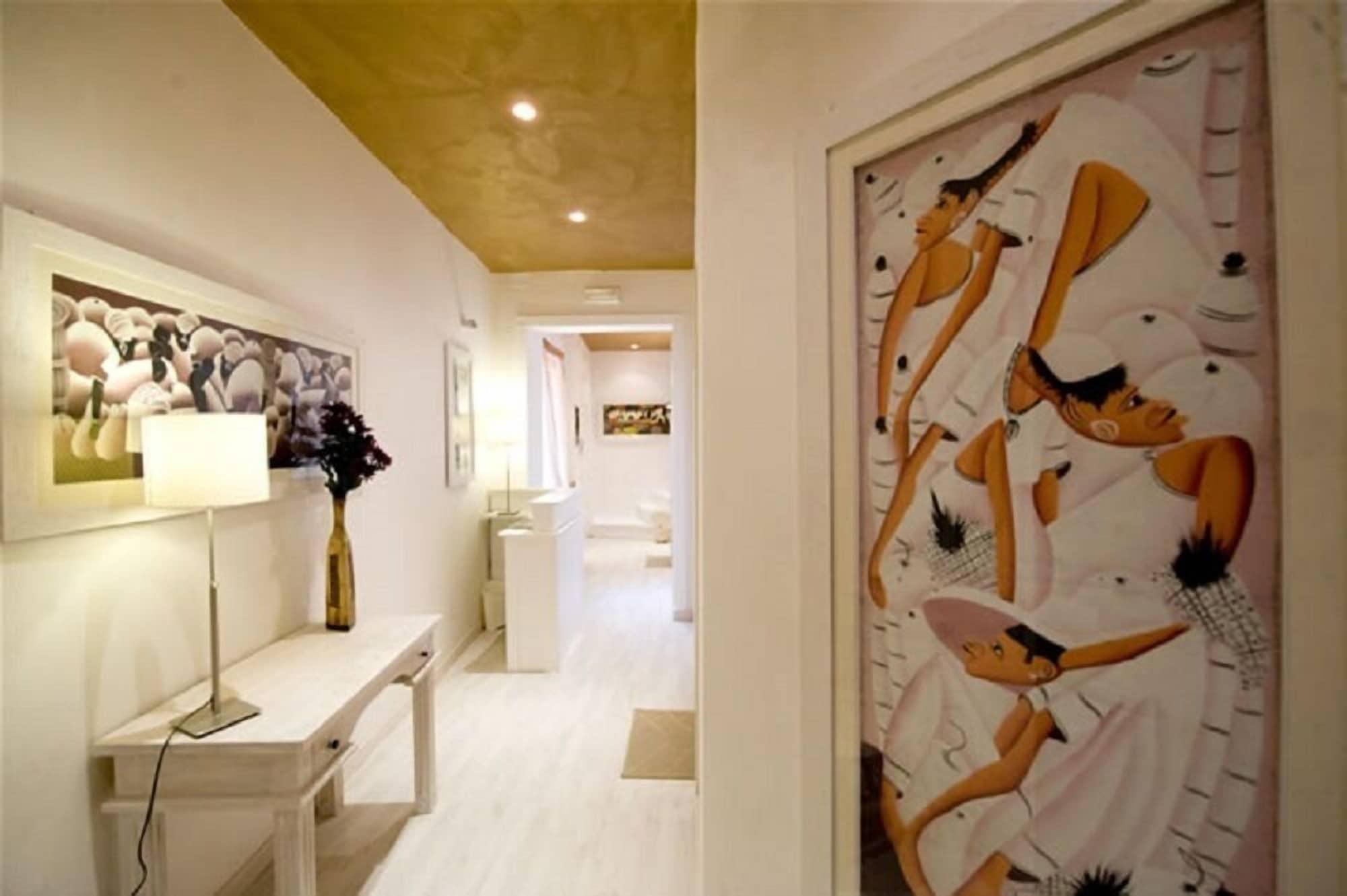 Varios White House