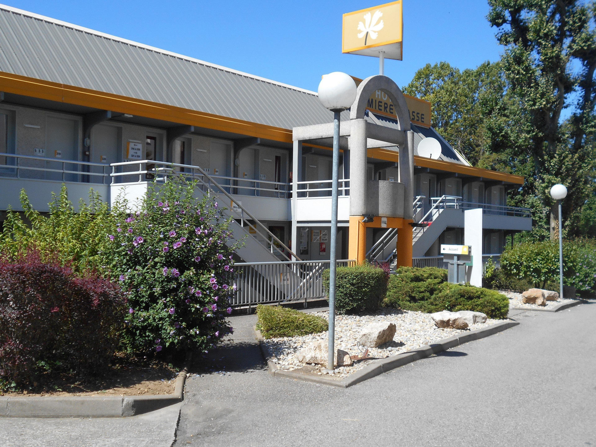 Vista Exterior Première Classe Lyon Ouest - Tassin