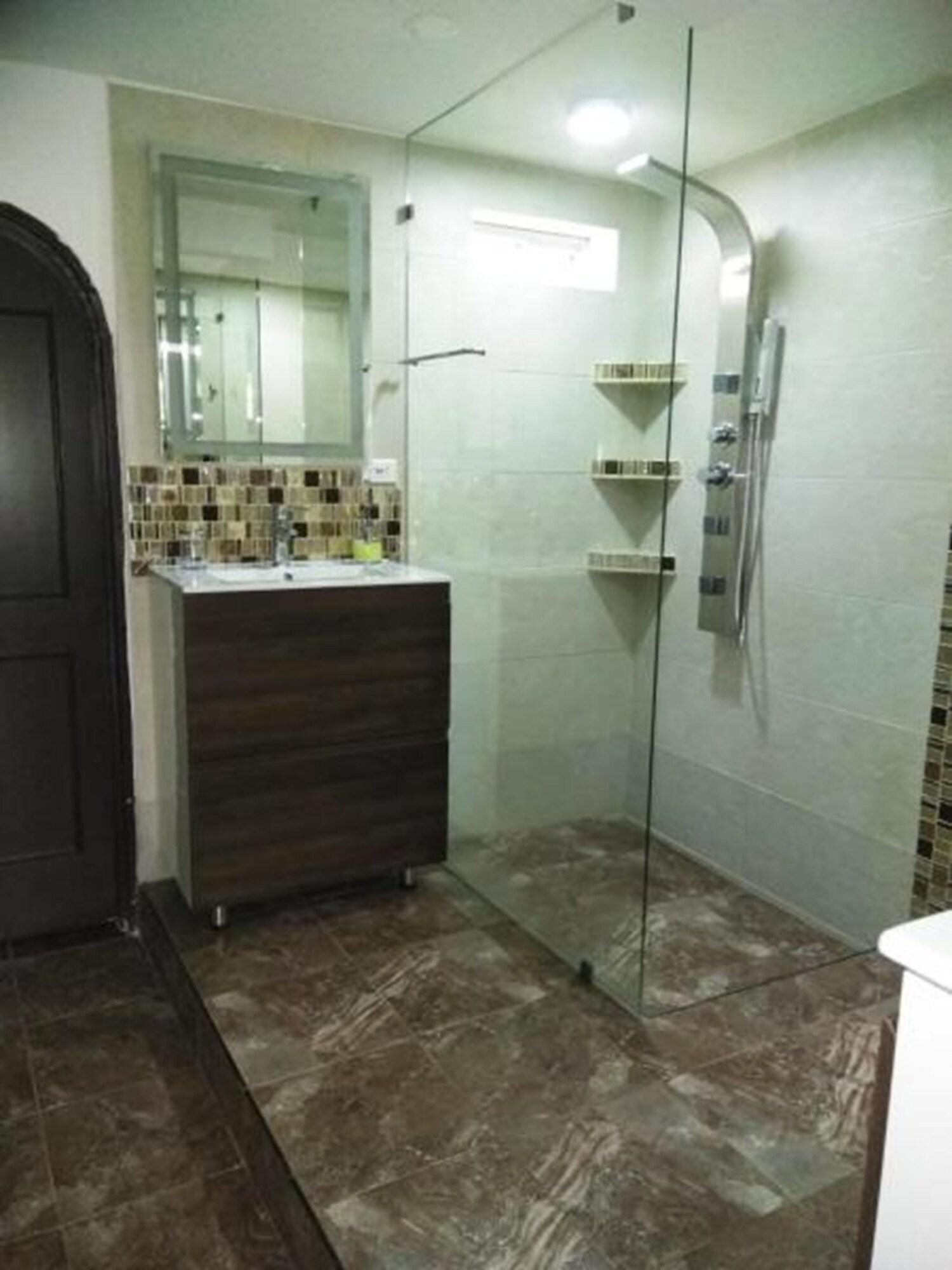 Equipamiento de Habitación Casa Grande Exclusiva Zona Norte