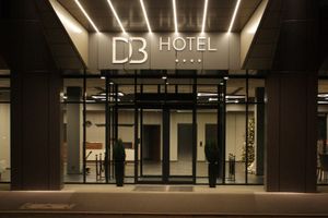 Alojamiento - DB Hotel Wrocław