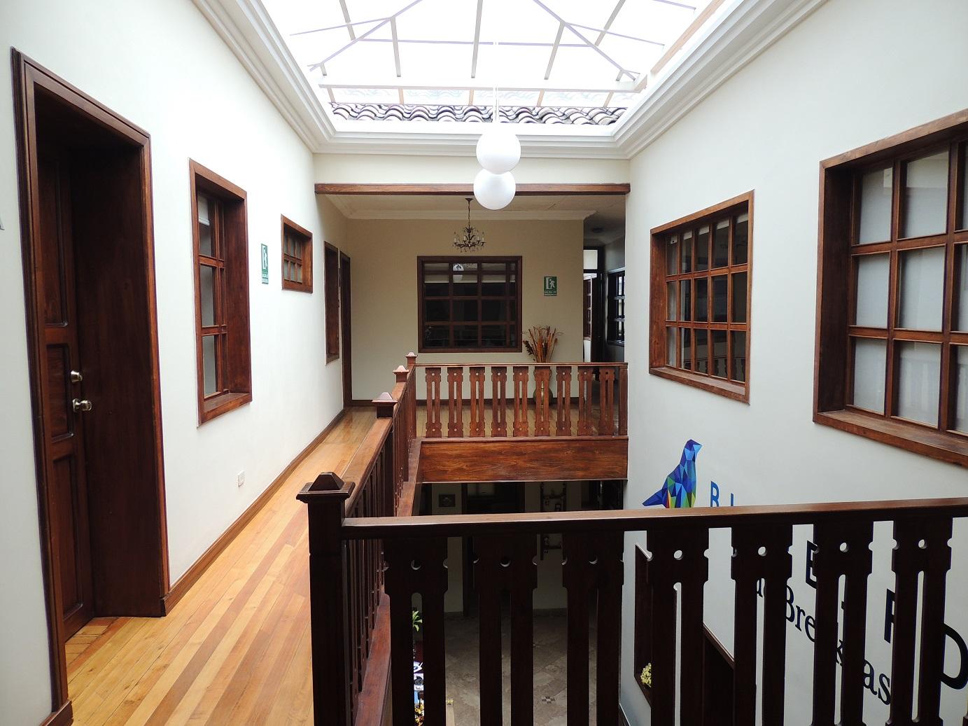 Varios Blue Bird Bed&Breakfast