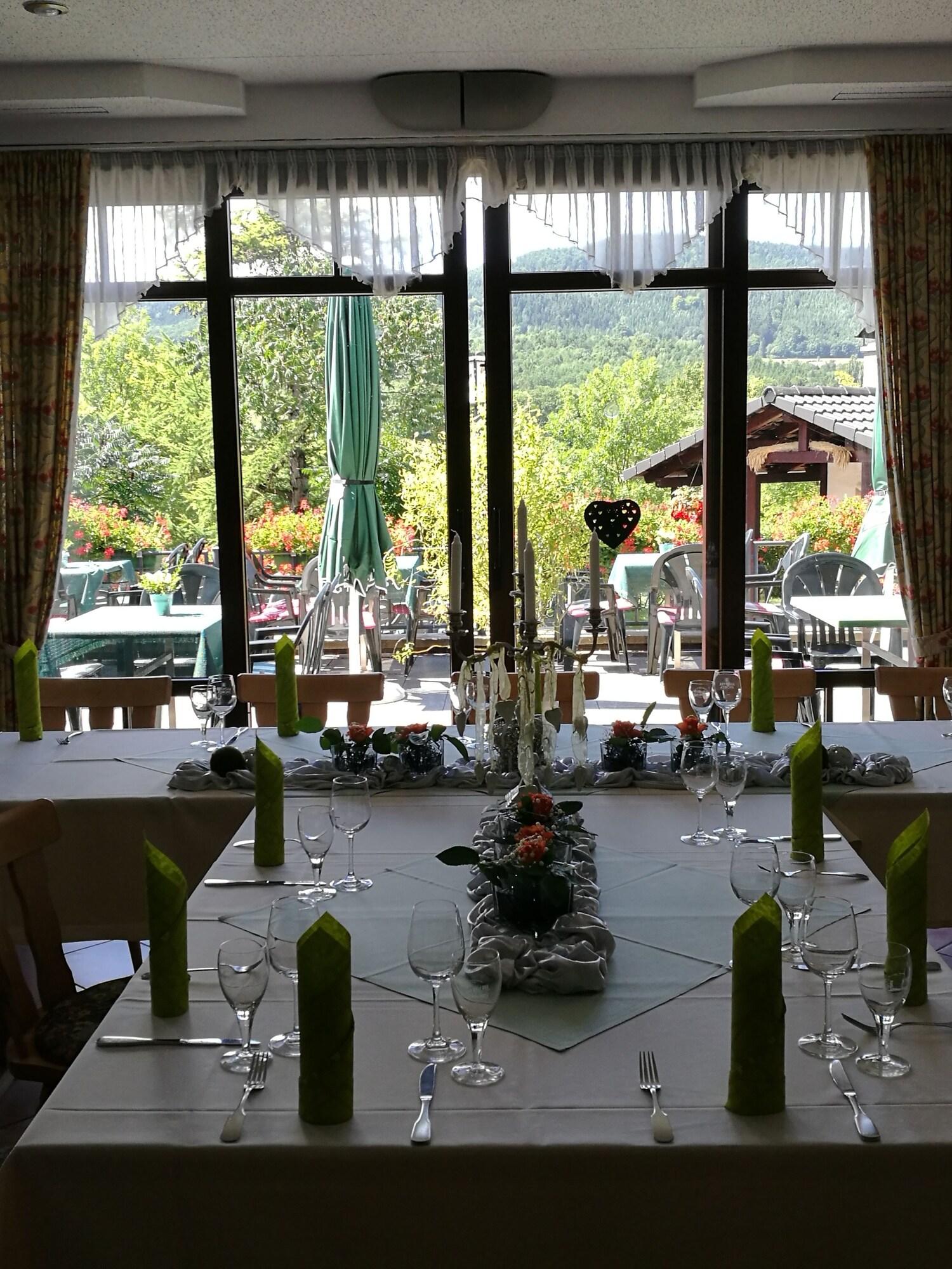 Salón de Baile Hotel & Restaurant Bergfried