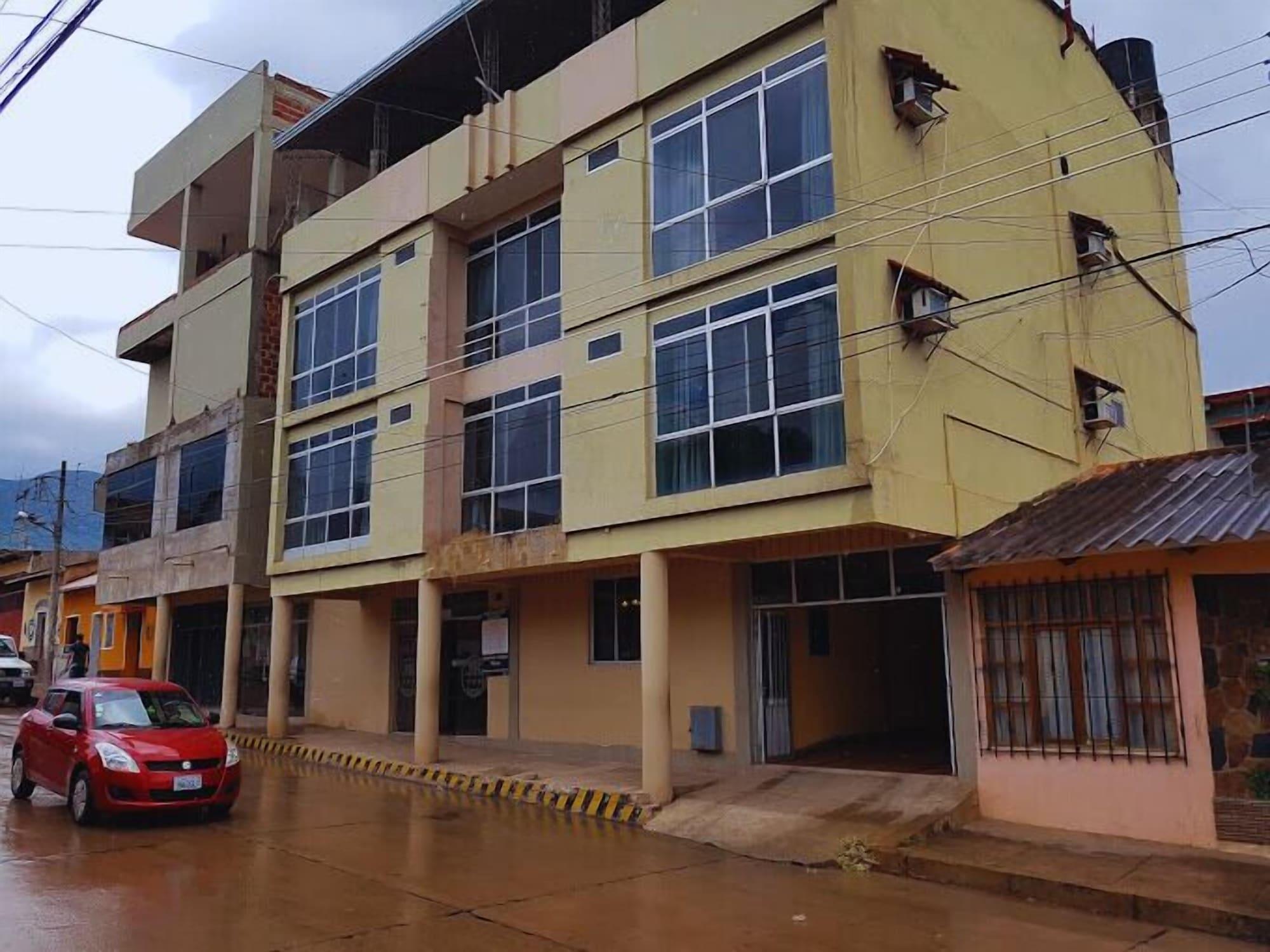 Varios JR HOTEL