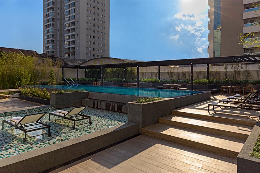 Vista Piscina Mercure São Paulo Barra Funda