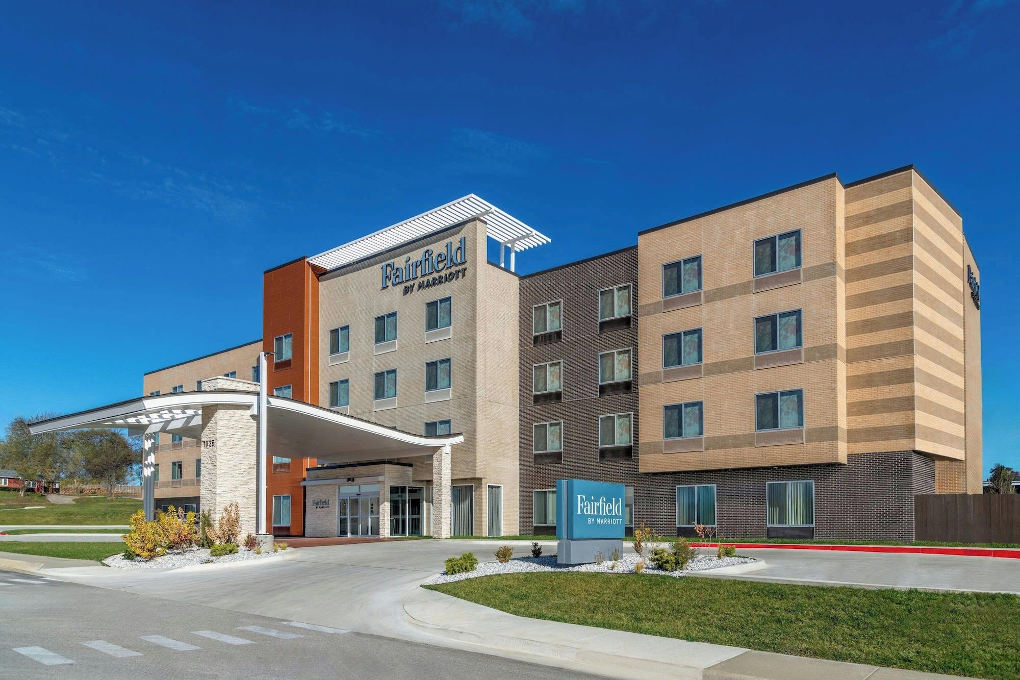 Vista Exterior Fairfield by Marriott Inn & Suites Kansas City at The Legends