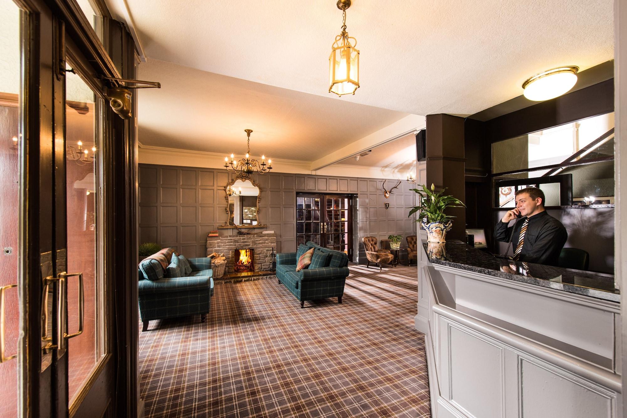 Vista Lobby Balmoral Arms