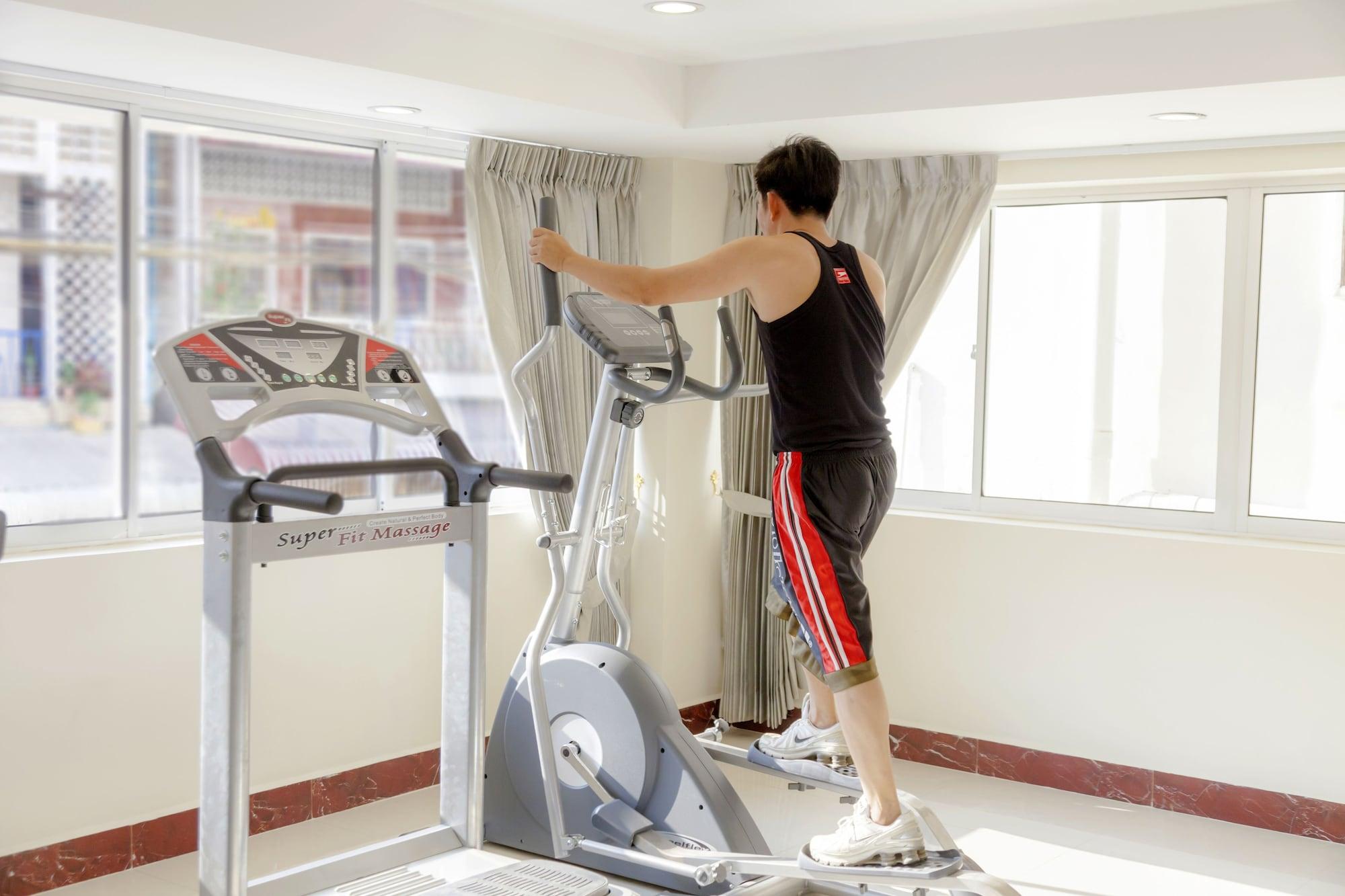 Gimnasio Kirirom Crystal Hotel