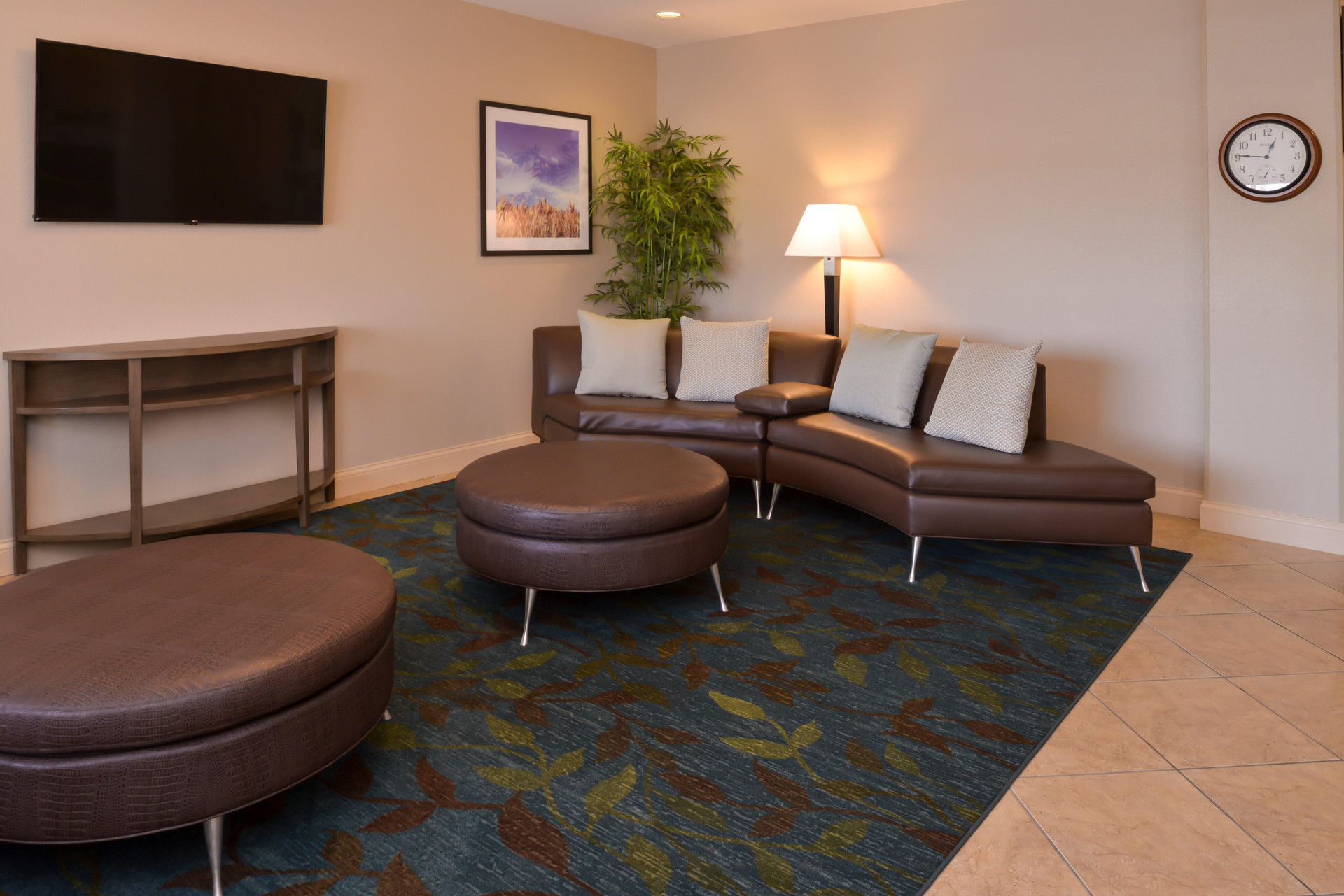 Vista Lobby Candlewood Suites Bloomington Normal