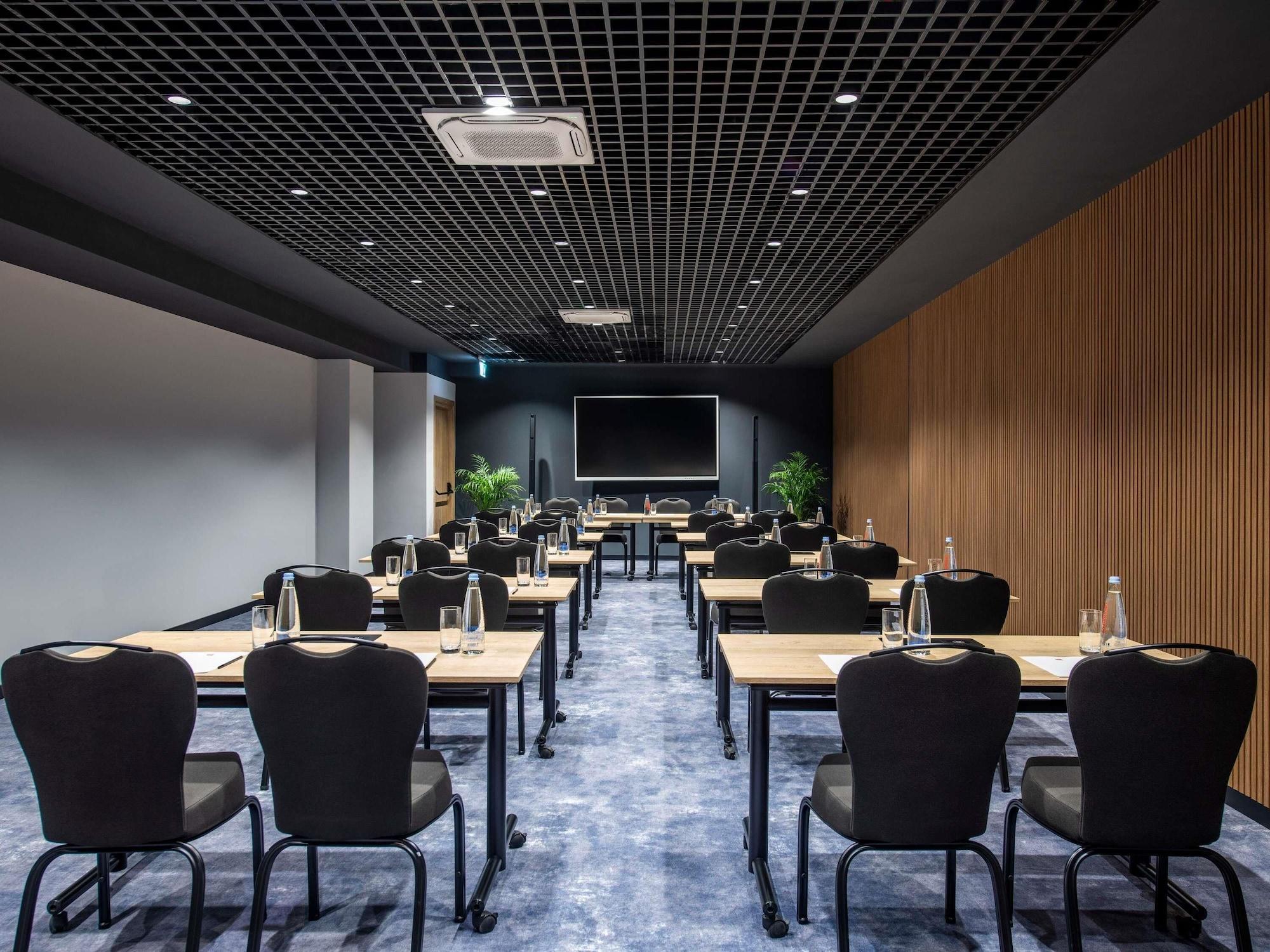 Sala de Reuniones Ibis Tbilisi Airport