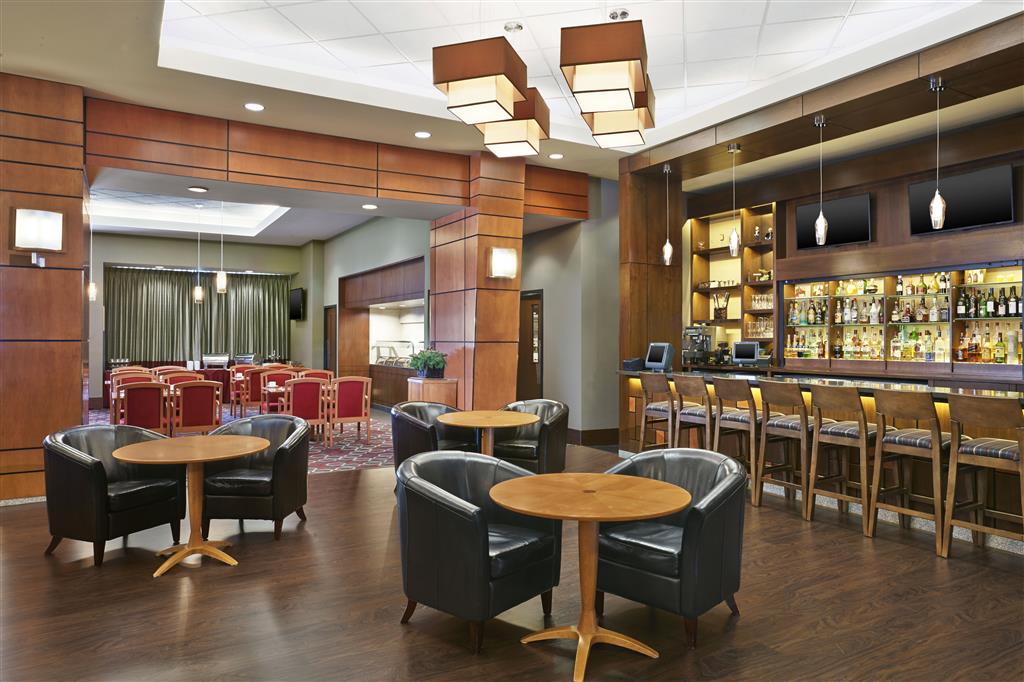 Bar/Salón Grand Park Hotel Vancouver Airport, an Ascend Collection Hotel