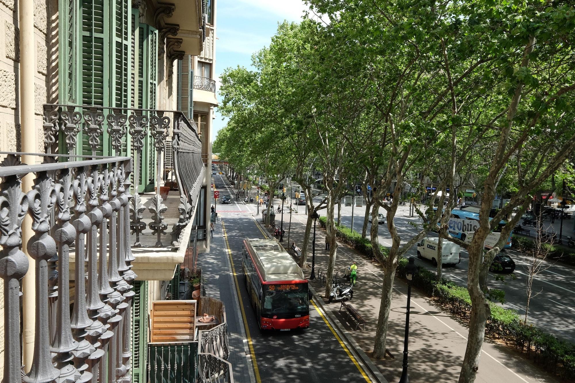 Vista Exterior Hotel Caledonian