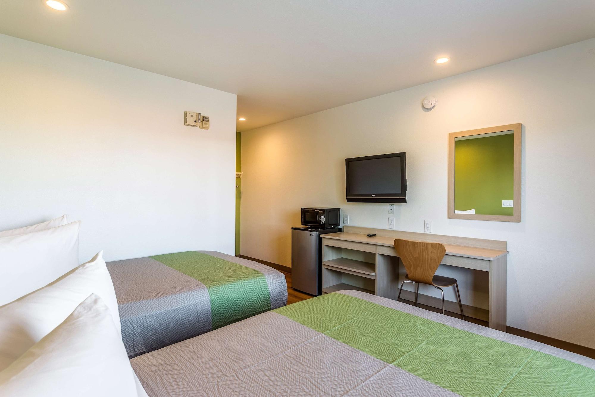 Habitación Motel 6 Needles, CA
