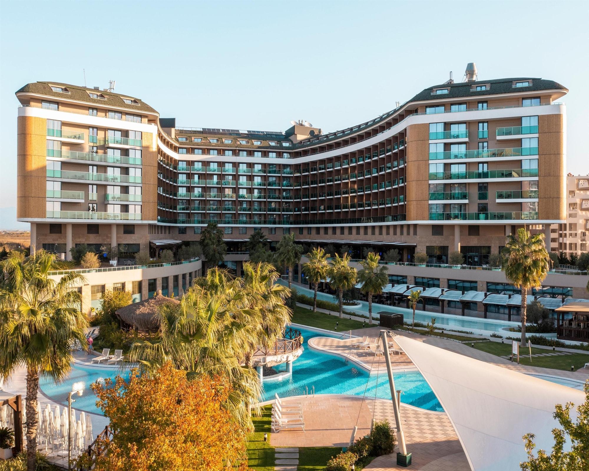 Vista Exterior Aska Lara Resort & Spa