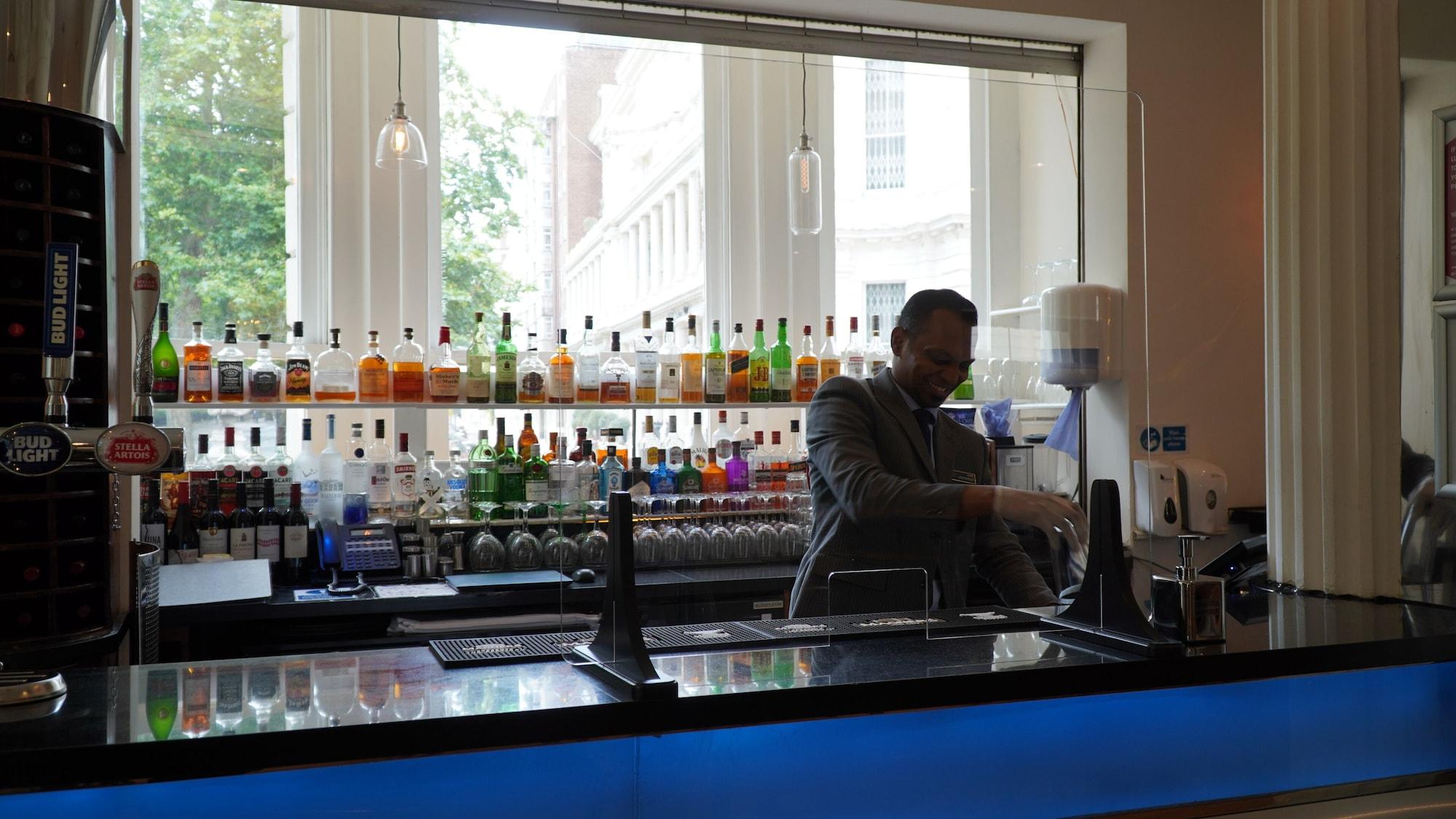 Bar/Salón Corus Hyde Park Hotel