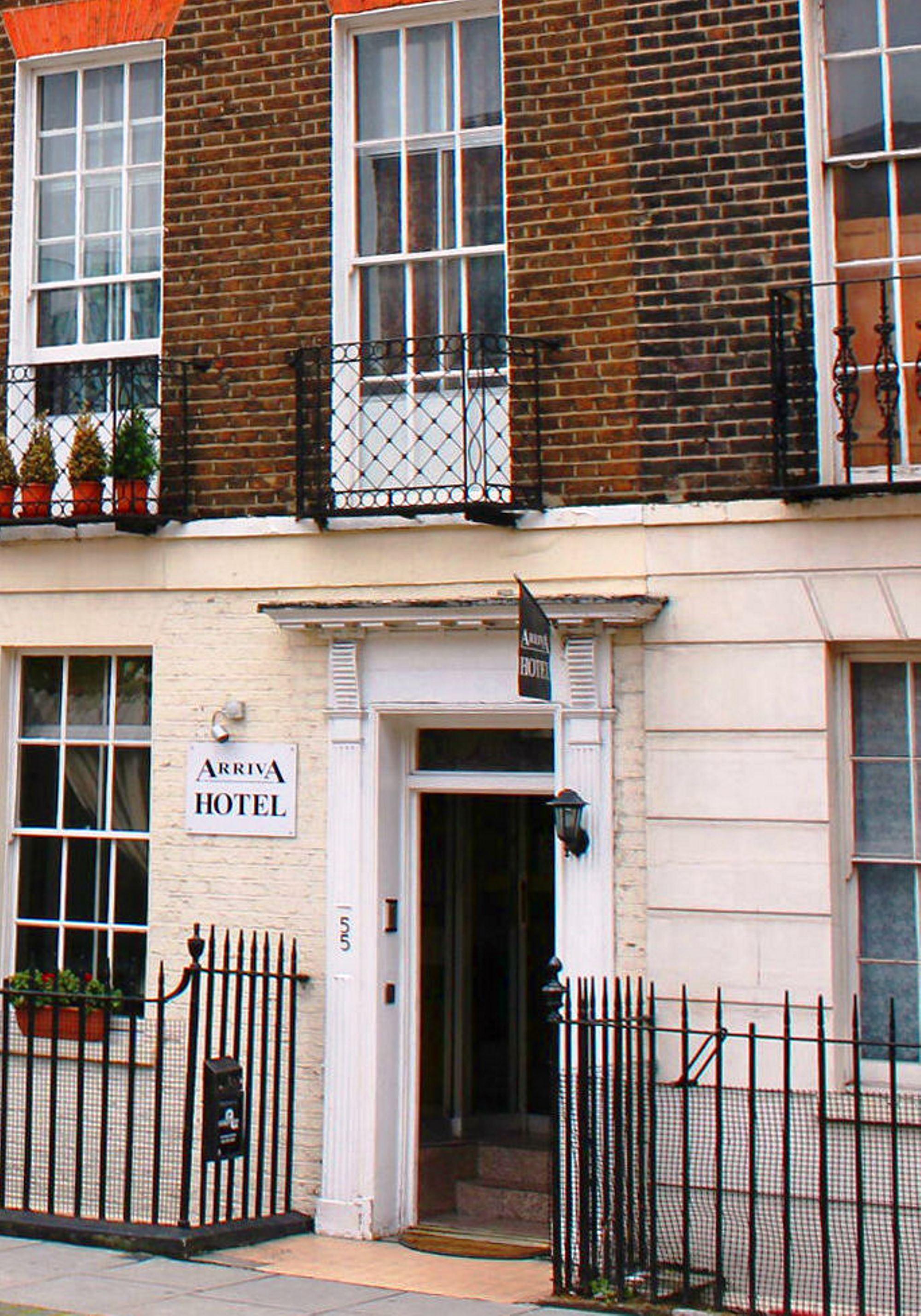 Vista Exterior Arriva Hotel